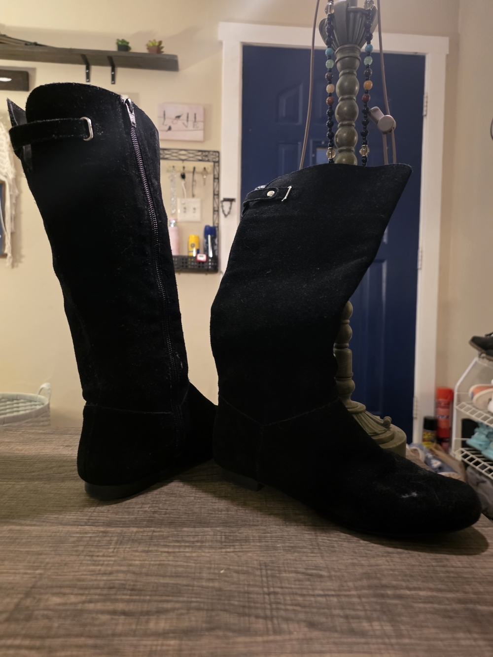 Black Women's Knee-High Suede Boots